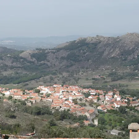 A Casa Mais Portuguesa Monsanto